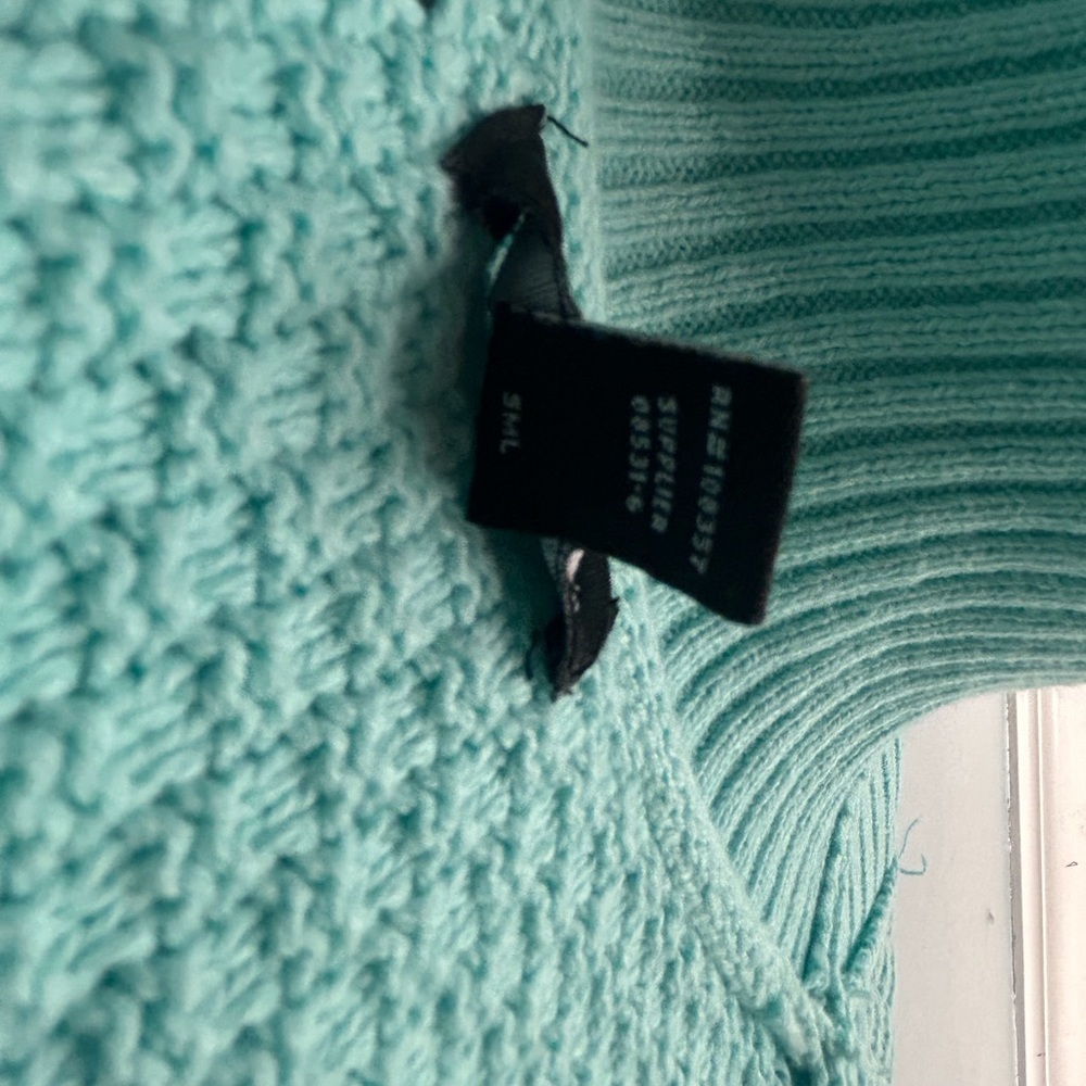 ANA sweater - Picture 13 of 14